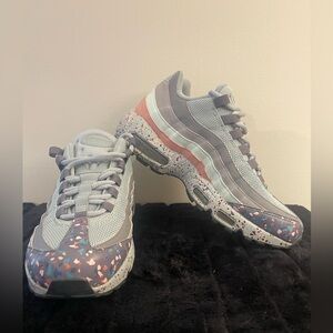 Nike Air Max 95 SE 'Confetti' 918413-002
